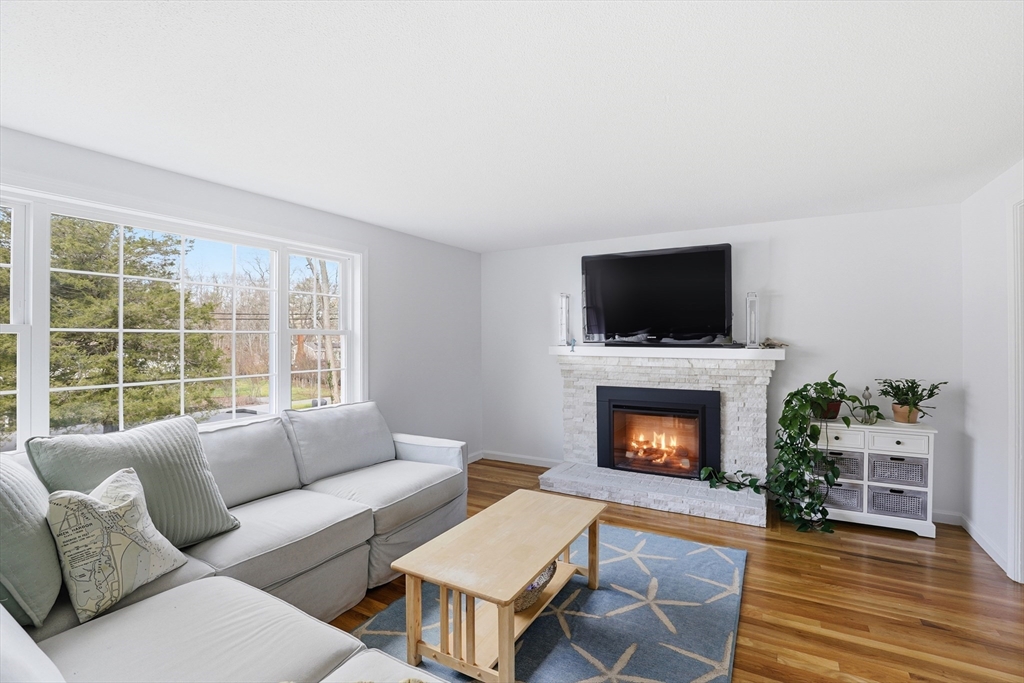 130 Winslow Cemetery Road Marshfield, MA 02050 - Photo 7 of 22