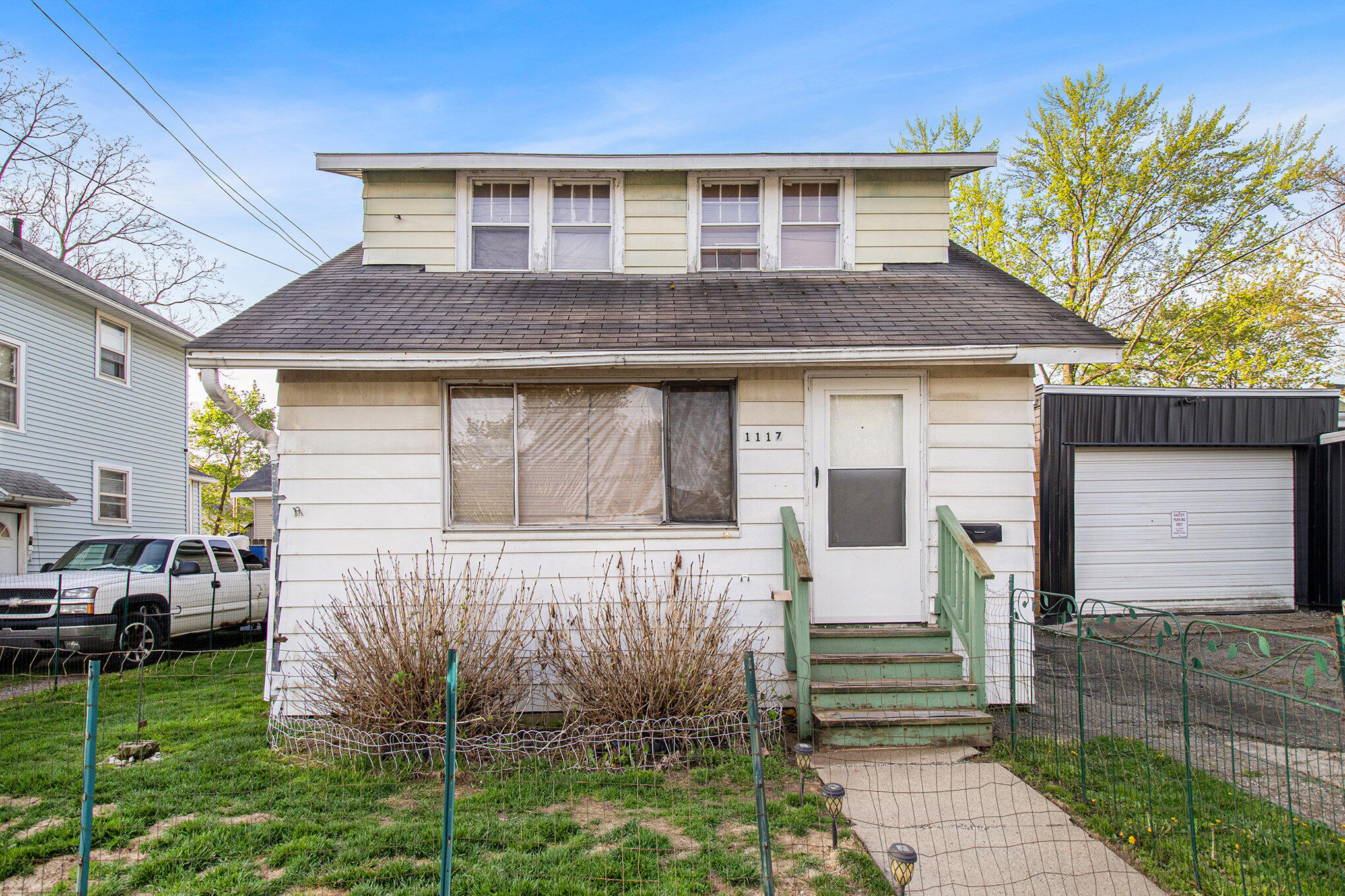 1117 Conant Street Kalamazoo, MI 49007 - Photo 1 of 19 001_file_730