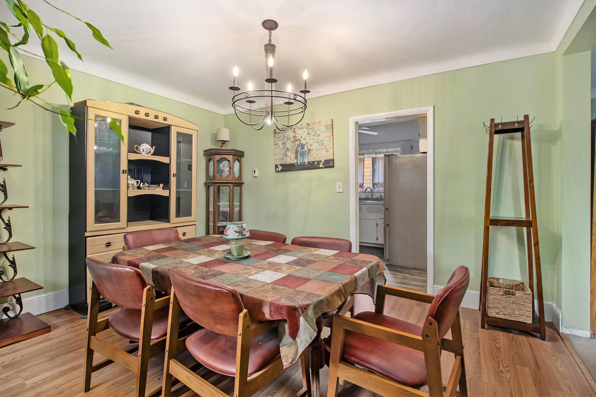 1117 Conant Street Kalamazoo, MI 49007 - Photo 5 of 19 006_file_30