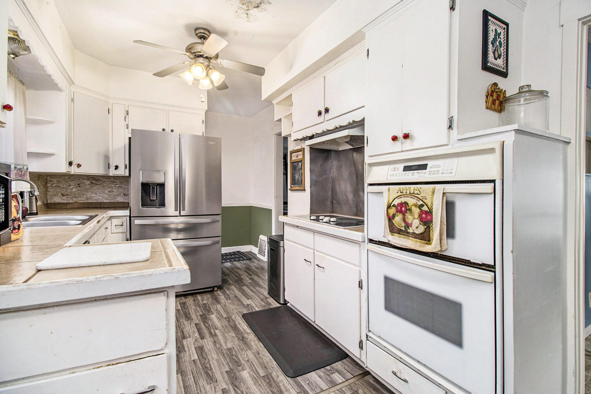 1117 Conant Street Kalamazoo, MI 49007 - Photo 9 of 19 008_file_335