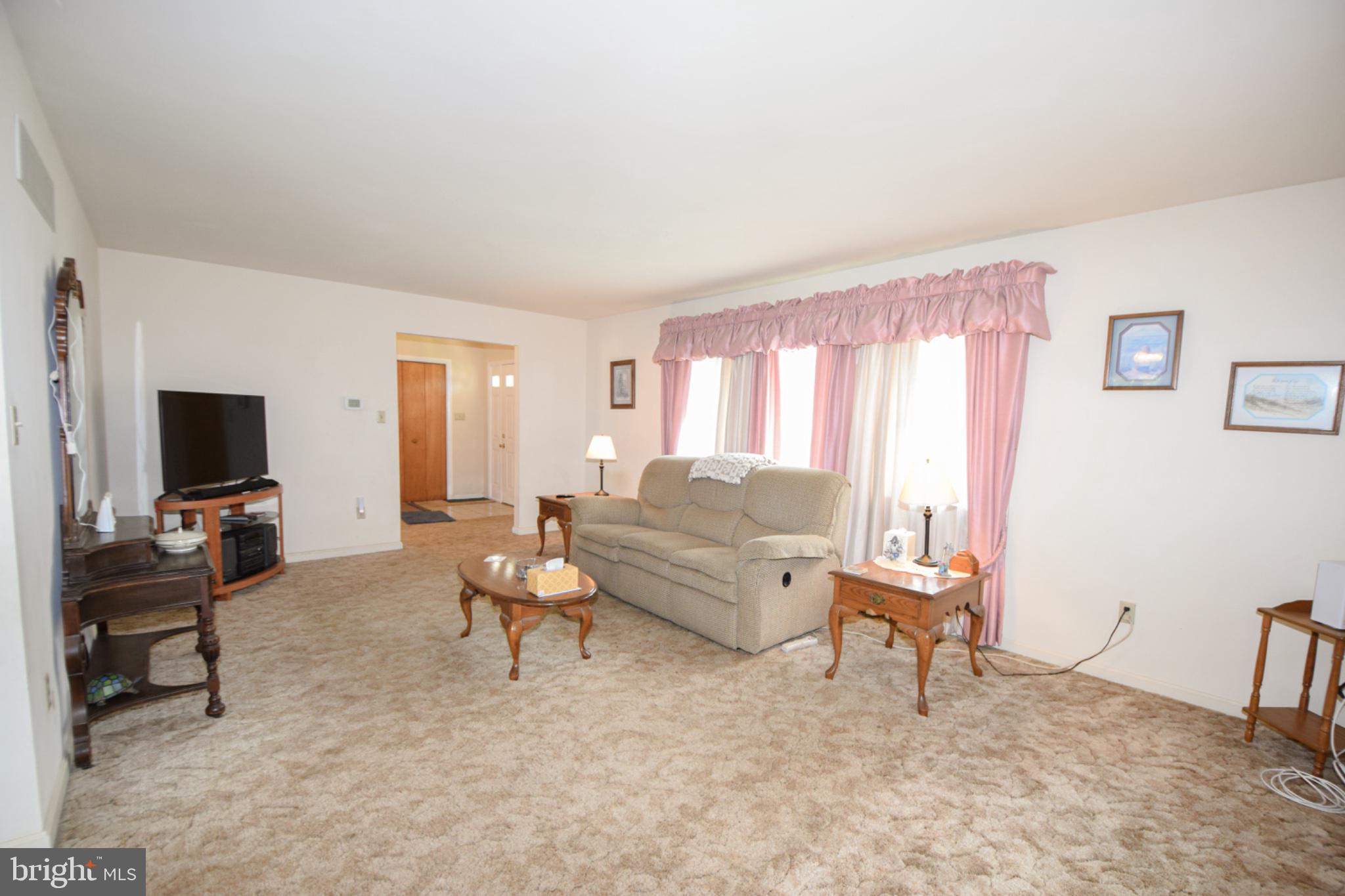 16 West Ring Factory Road Bel Air, MD 21014 - Photo 11 of 41 Living Room