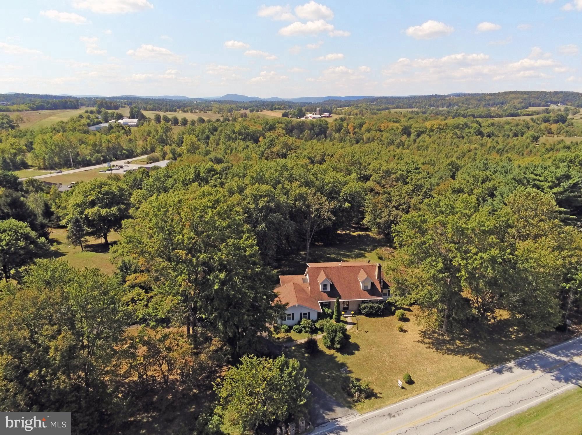 90 Knoxlyn-Orrtanna Road Gettysburg, PA 17325 - Photo 2 of 32 a view of a city