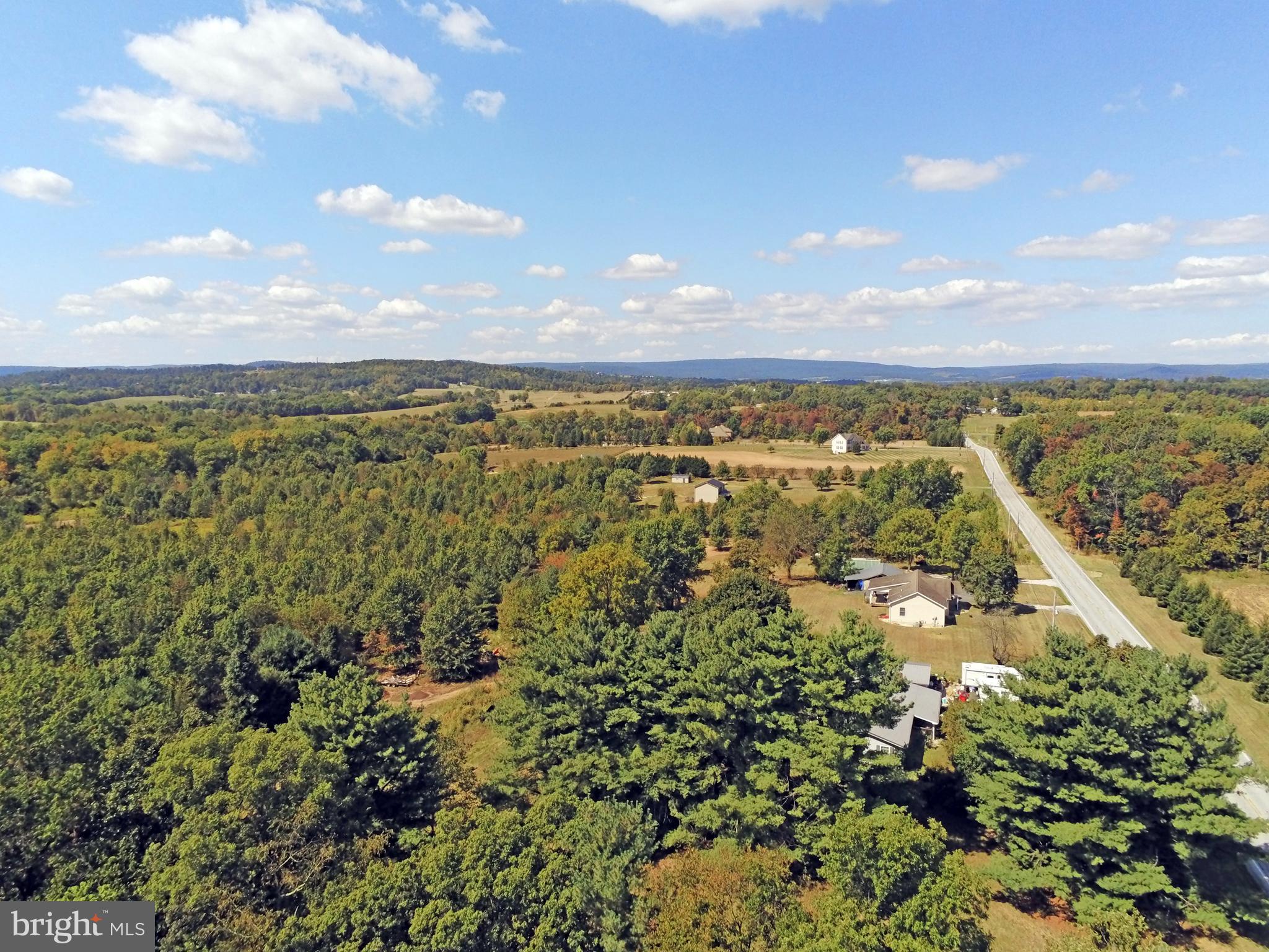 90 Knoxlyn-Orrtanna Road Gettysburg, PA 17325 - Photo 32 of 32 a view of city and mountain