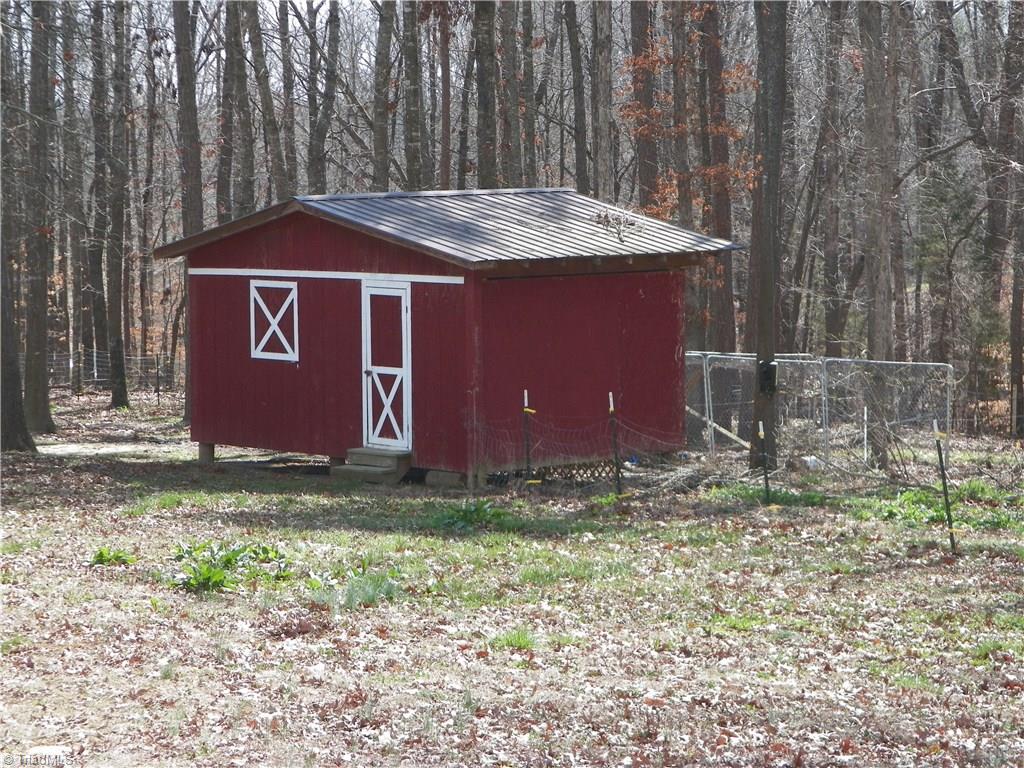 3590 Simerson Road Linwood, NC 27299 - Photo 25 of 28 Chicken Coop