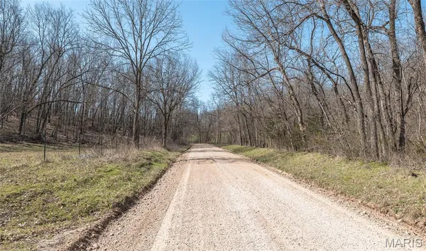 $209,900 | 13472 Pecan Drive, Lebanon, MO 65536