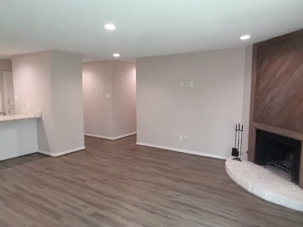 $1,850 | 102 Marabou Place, The Woodlands, TX 77380