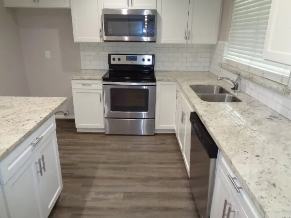 $1,850 | 102 Marabou Place, The Woodlands, TX 77380