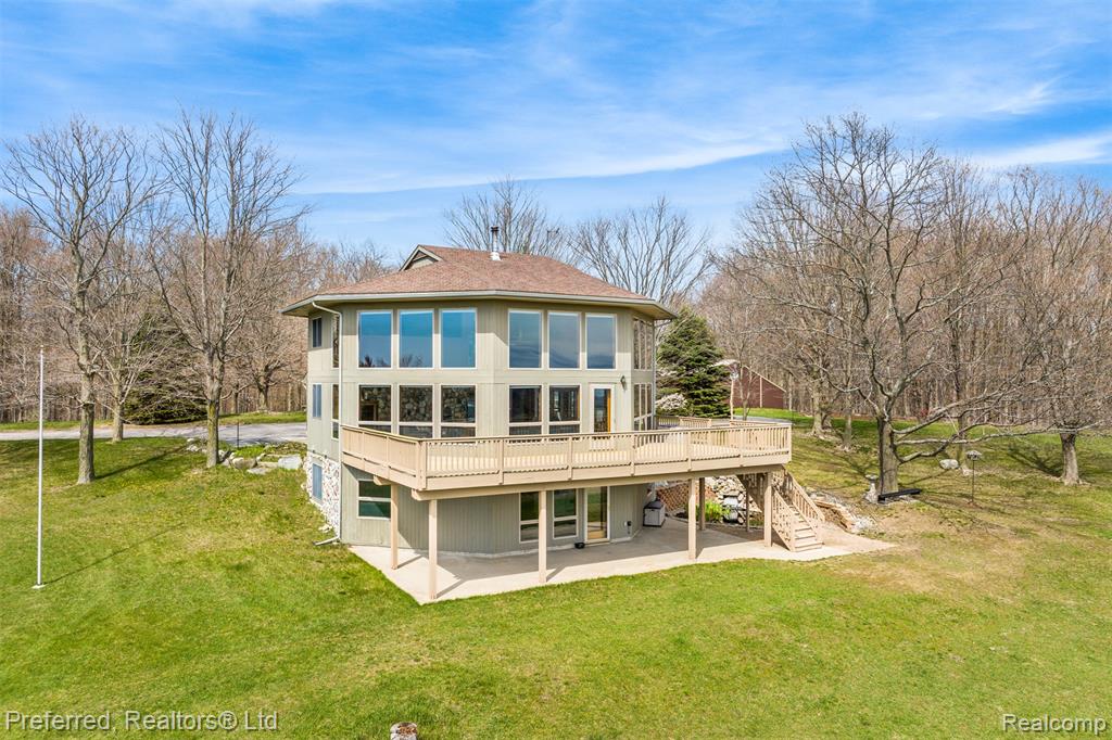 1693 Elm Road Road Frankfort, MI 49635 - Photo 2 of 58