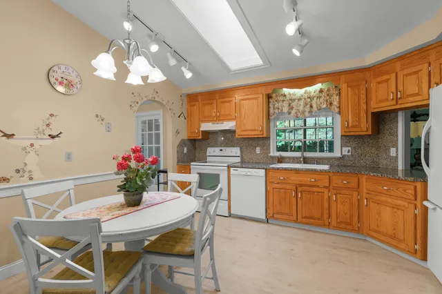 $875,000 | 87 Foxglove Road, Centerville, MA 02632