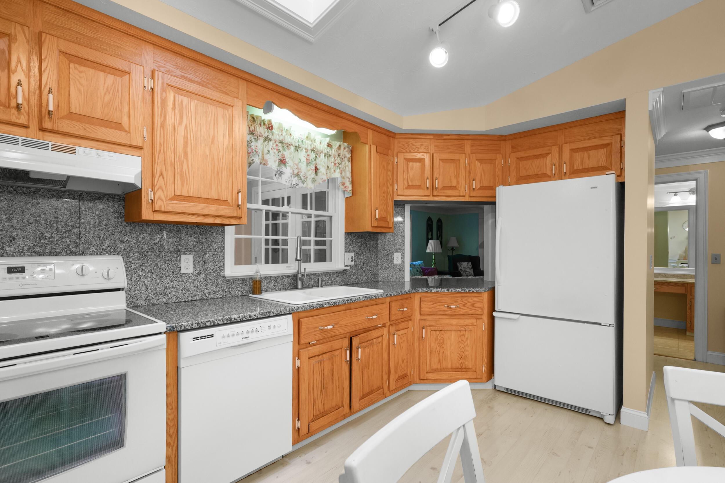 87 Foxglove Road Centerville, MA 02632 - Photo 15 of 41 16_dsc_2664 (1)