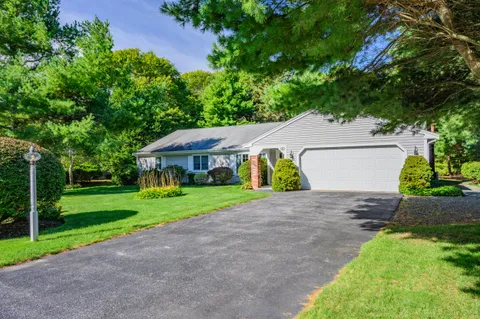 $875,000 | 87 Foxglove Road, Centerville, MA 02632