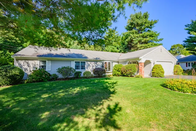 $875,000 | 87 Foxglove Road, Centerville, MA 02632