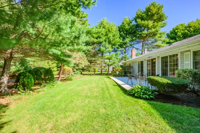 $875,000 | 87 Foxglove Road, Centerville, MA 02632