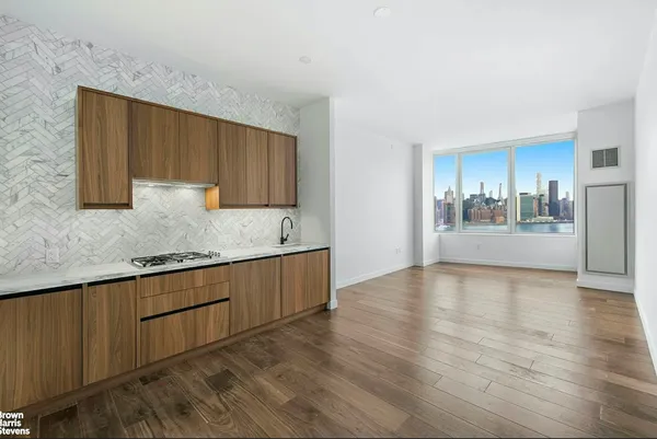 $5,650 | 21 India Street, Unit 29B | Greenpoint