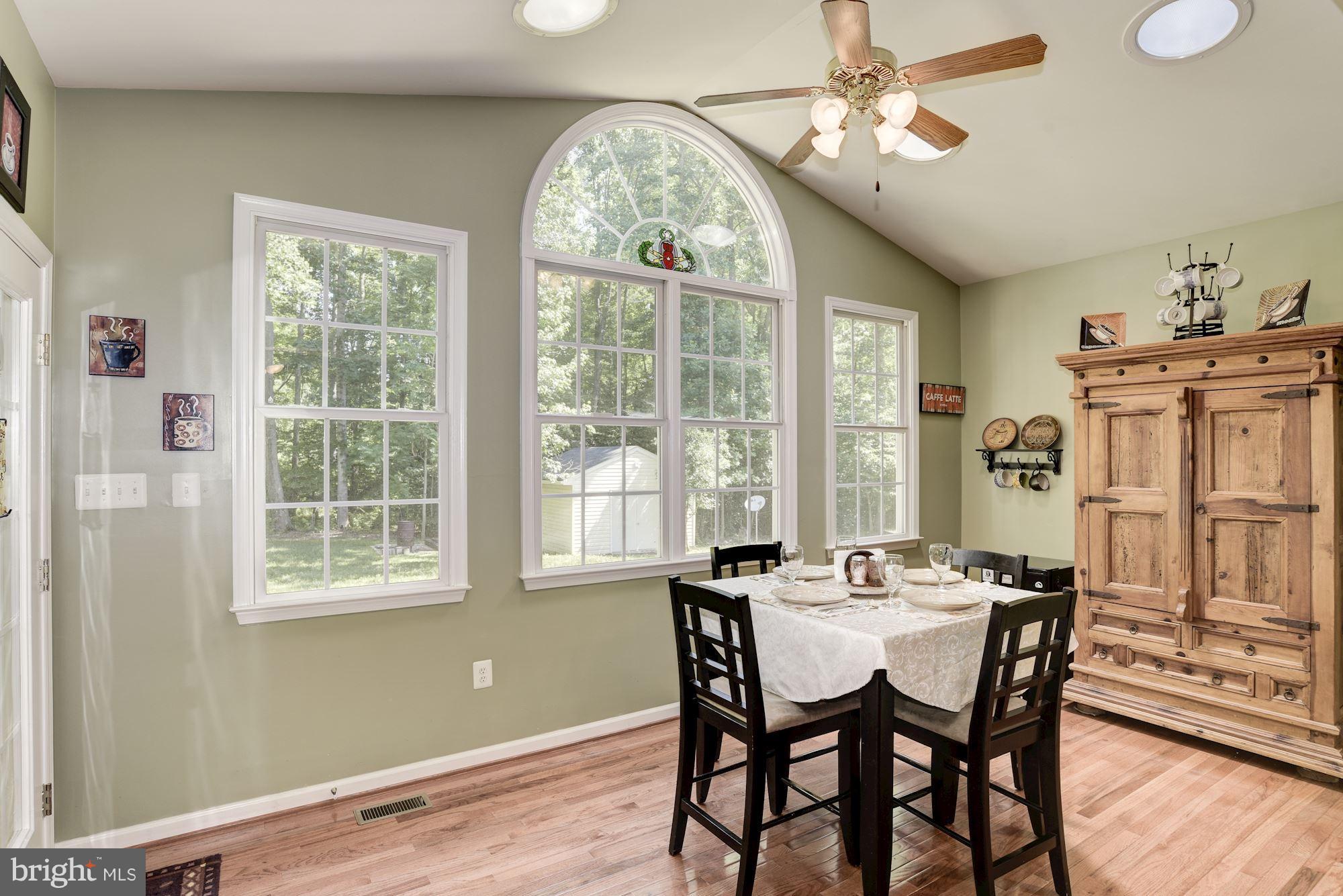 6609 St Pauls Road King George, VA 22485 - Photo 16 of 30 Kitchen Breakfast Room