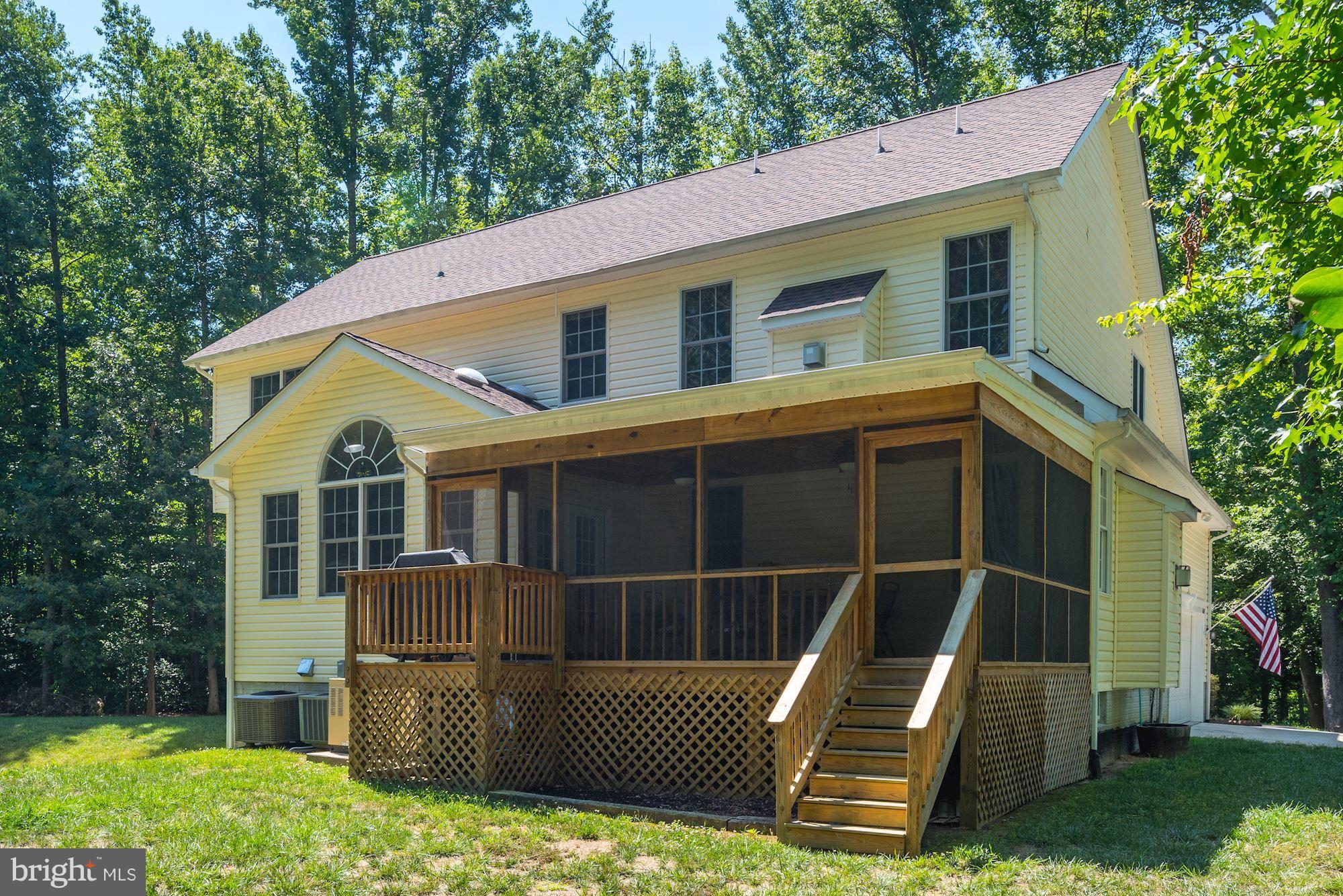 6609 St Pauls Road King George, VA 22485 - Photo 4 of 30 Exterior (Rear)