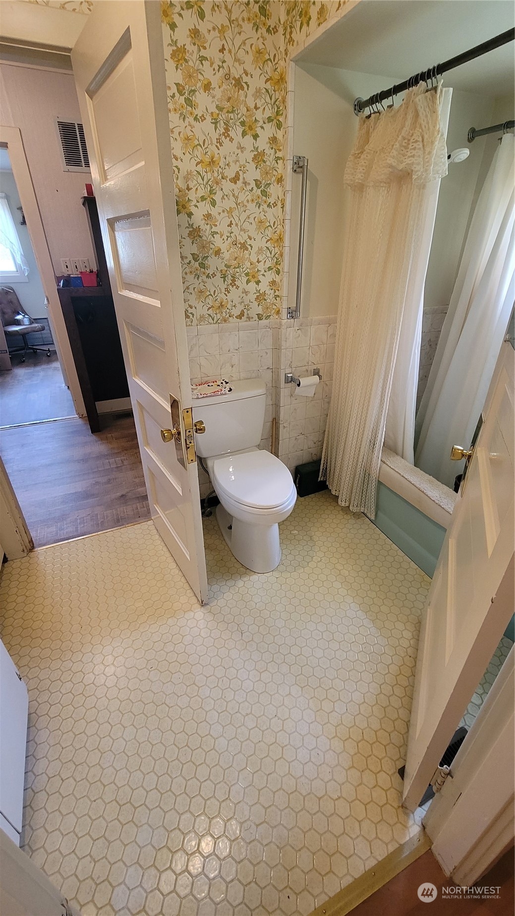 9129 District Line Road Burlington, WA 98233 - Photo 7 of 9 Gallery Image 7