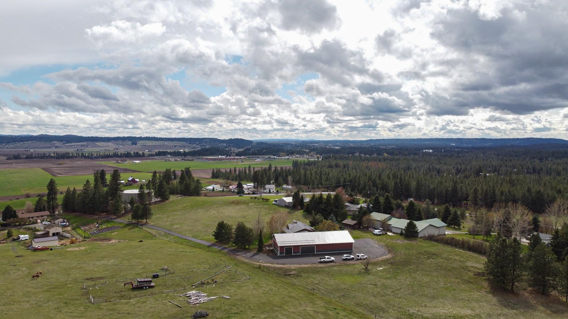 16408 North Greenbluff Road Colbert, WA 99005 - Photo 39 of 47