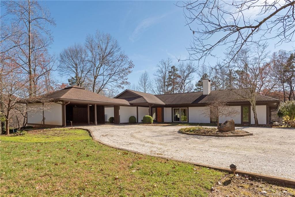 2540 Skyuka Road Tryon, NC 28782 - Photo 1 of 37 Gallery Image 1