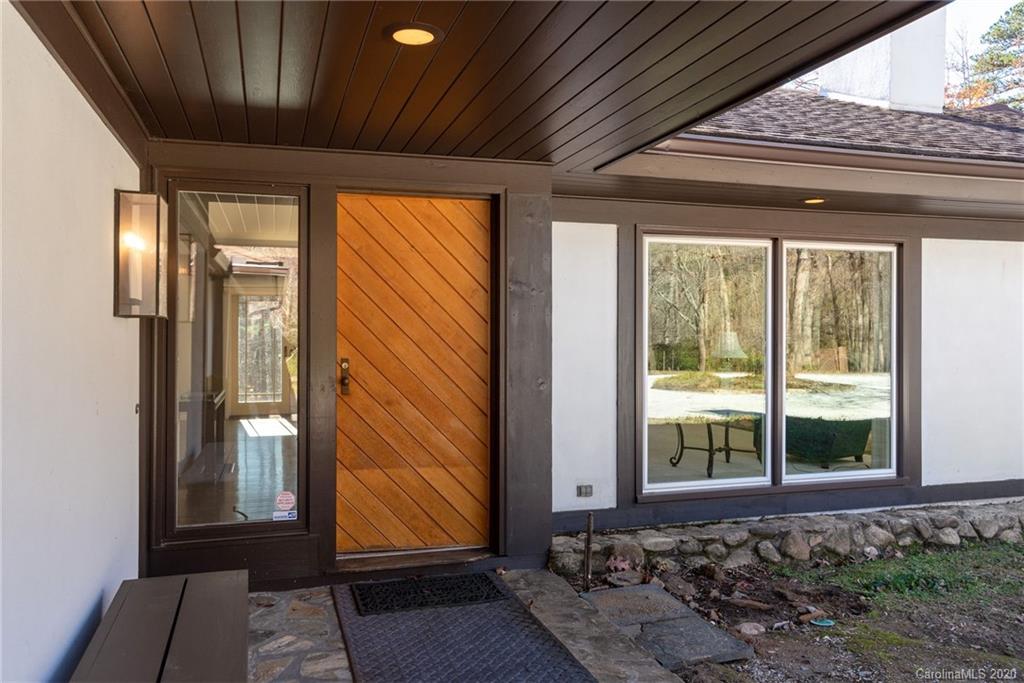 2540 Skyuka Road Tryon, NC 28782 - Photo 2 of 37 Gallery Image 2