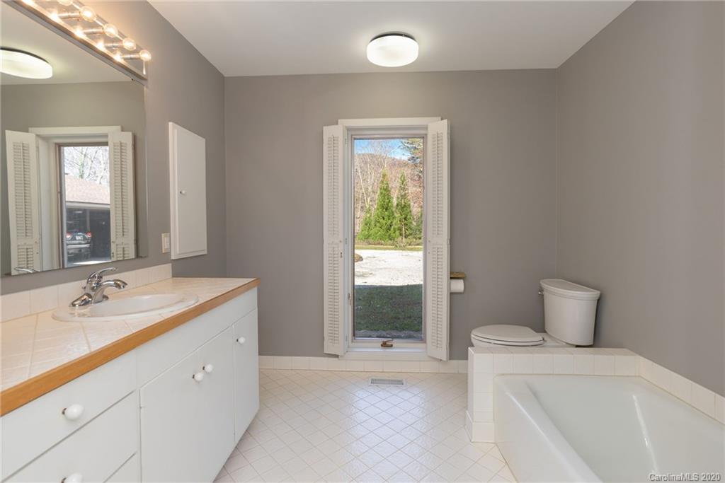 2540 Skyuka Road Tryon, NC 28782 - Photo 29 of 37 Gallery Image 29