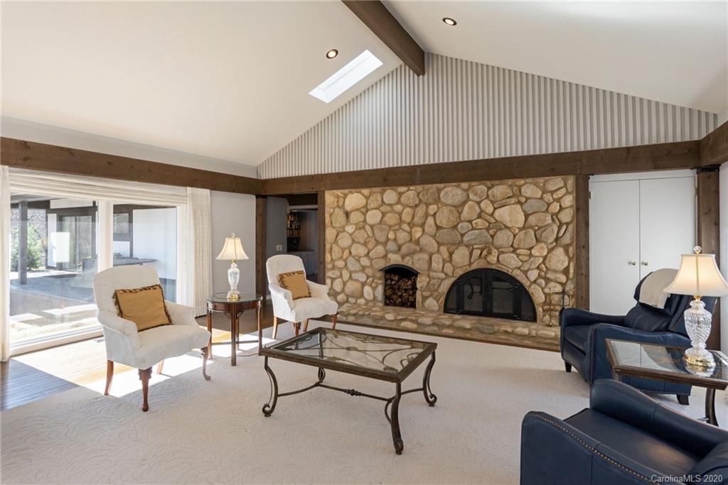 2540 Skyuka Road Tryon, NC 28782 - Photo 5 of 37 Gallery Image 5