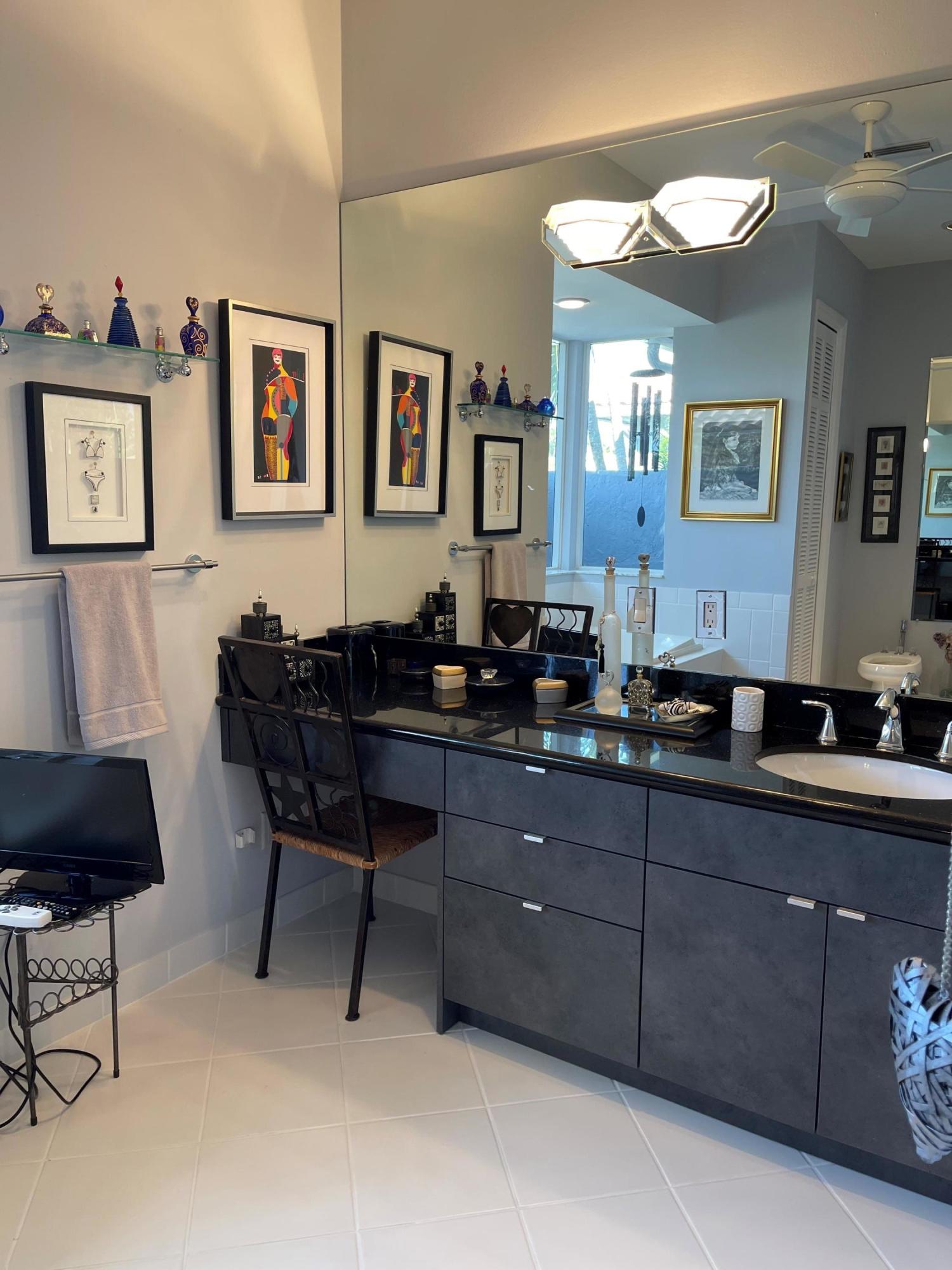 17581 Charnwood Drive Boca Raton, FL 33498 - Photo 22 of 40 Master Vanity