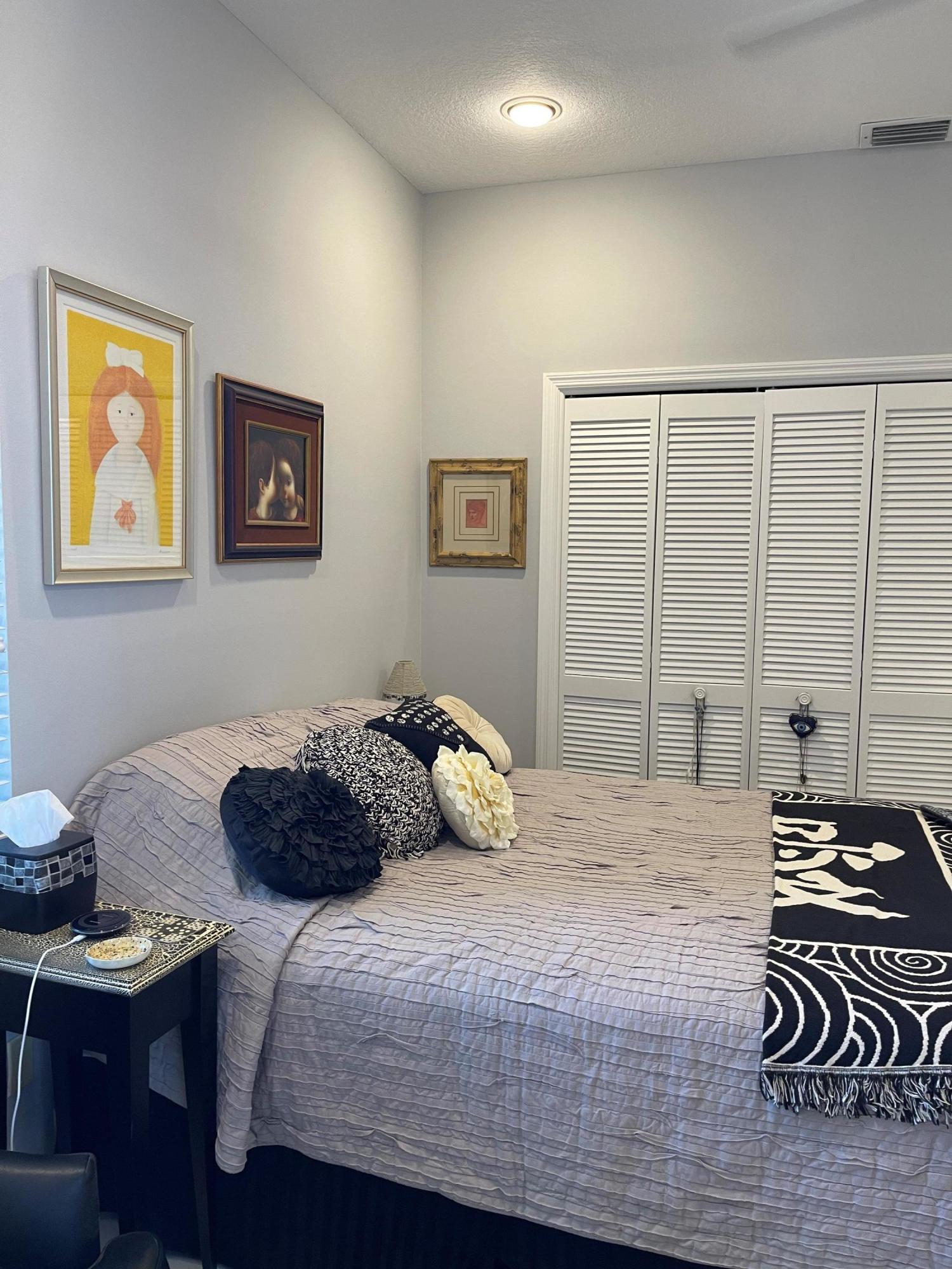 17581 Charnwood Drive Boca Raton, FL 33498 - Photo 24 of 40 Guest bedroom
