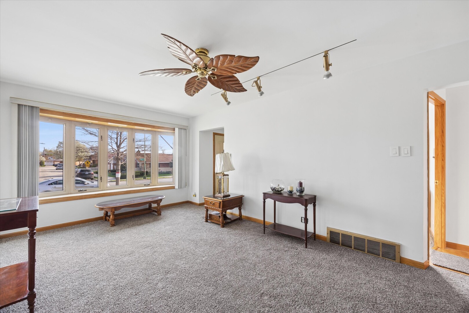 3936 West 107th Street Chicago, IL 60655 - Photo 2 of 11