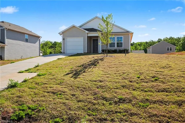 $235,000 | 331 Peacock Circle, Lexington, NC 27292