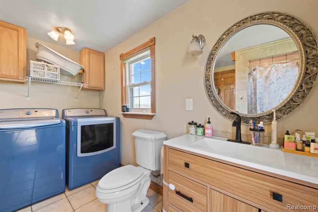 9269 Dixon Road Monroe, MI 48161 - Photo 11 of 57