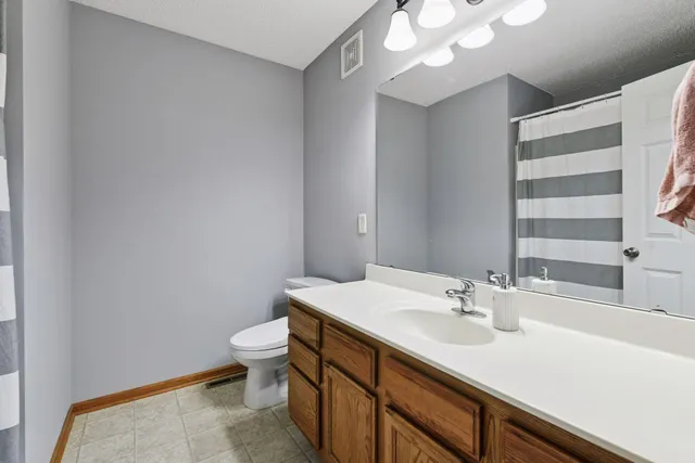 $279,900 | 1976 Clover Ridge Drive, Chaska, MN 55318