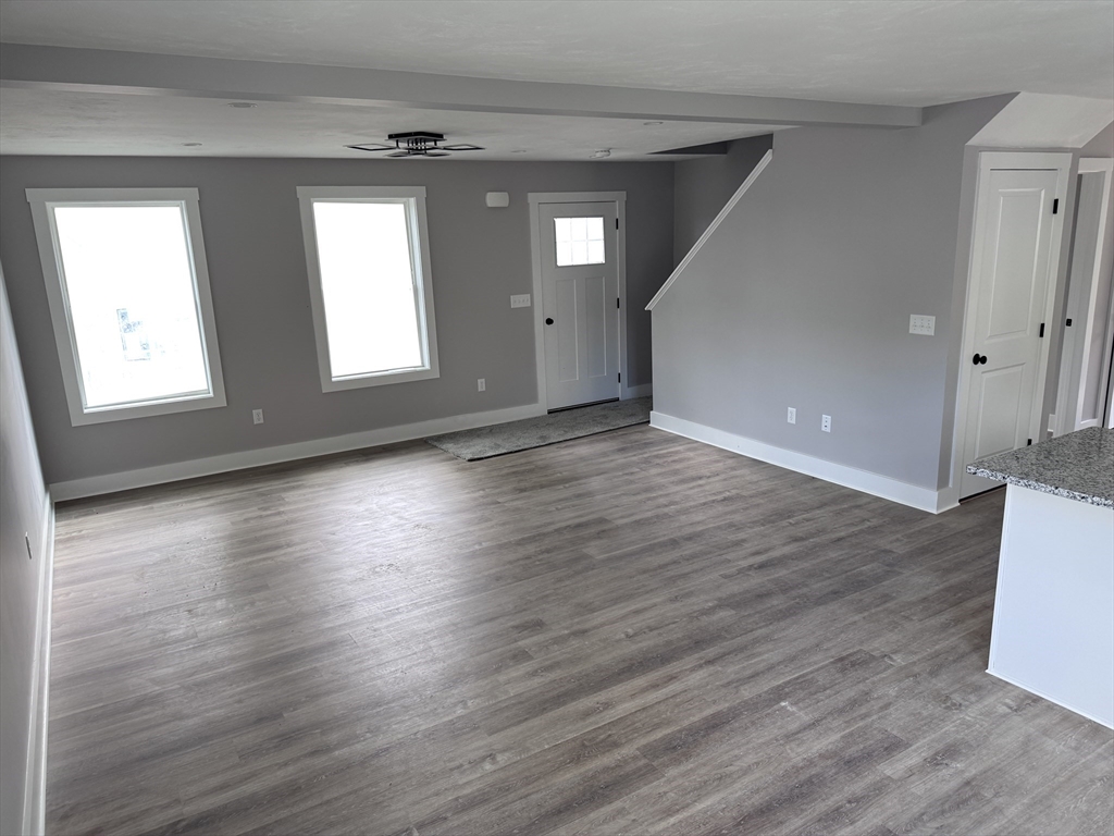 167 South Row Road Lunenburg, MA 01462 - Photo 11 of 26