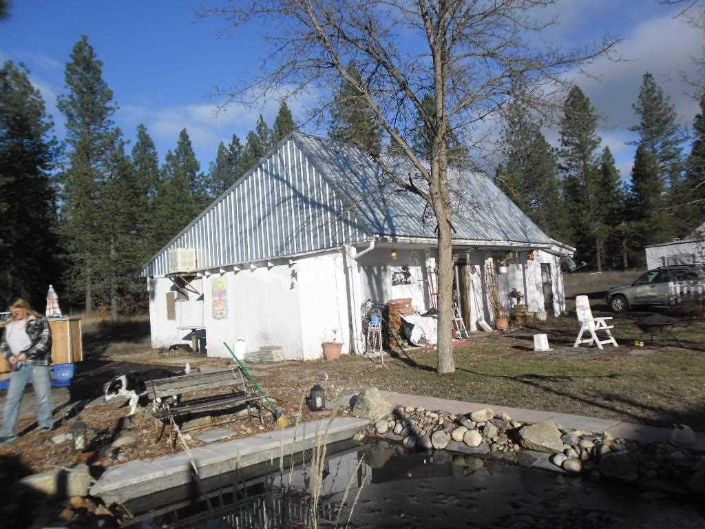 3417 East Oregon Road Elk, WA 99009 - Photo 2 of 20