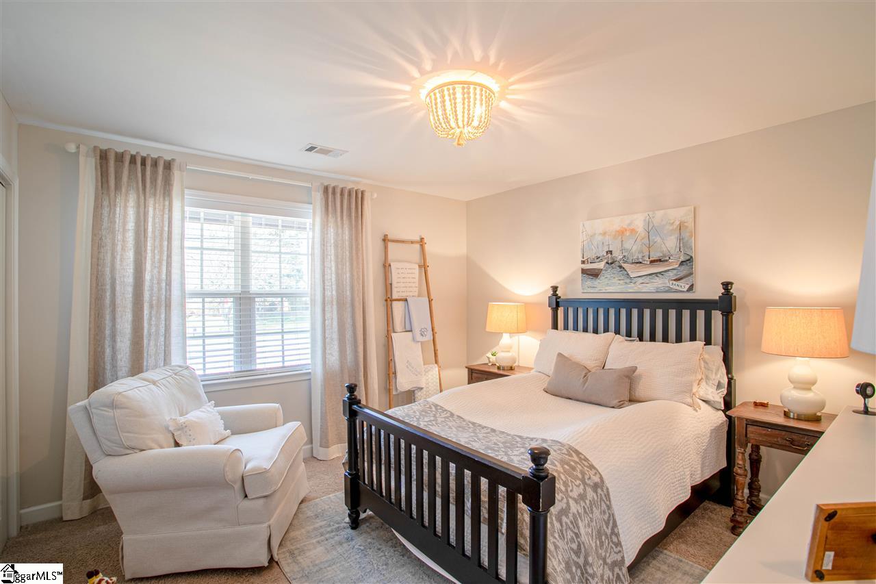 611 Parkins Mill Road Greenville, SC 29607 - Photo 13 of 32