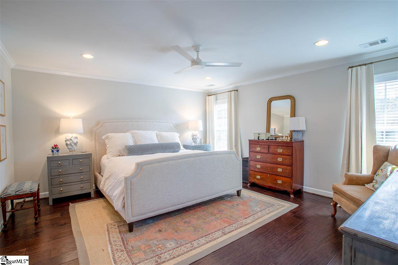 611 Parkins Mill Road Greenville, SC 29607 - Photo 18 of 32