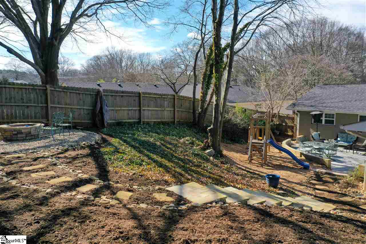 611 Parkins Mill Road Greenville, SC 29607 - Photo 27 of 32