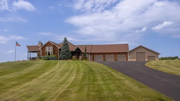 $975,000 | 7726 County Road, Chippewa Falls, WI 54729