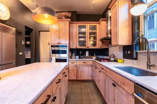 $875,000 | 297 Laurel Avenue, St. Paul, MN 55102