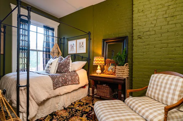 $875,000 | 297 Laurel Avenue, St. Paul, MN 55102