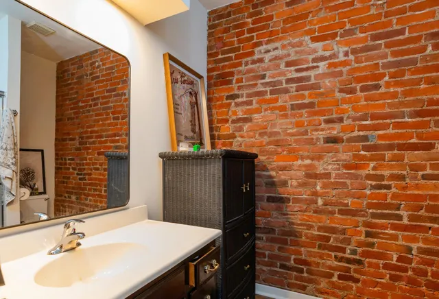 $875,000 | 297 Laurel Avenue, St. Paul, MN 55102