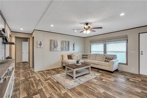 $210,000 | 13561 River Road, Luling, LA 70070