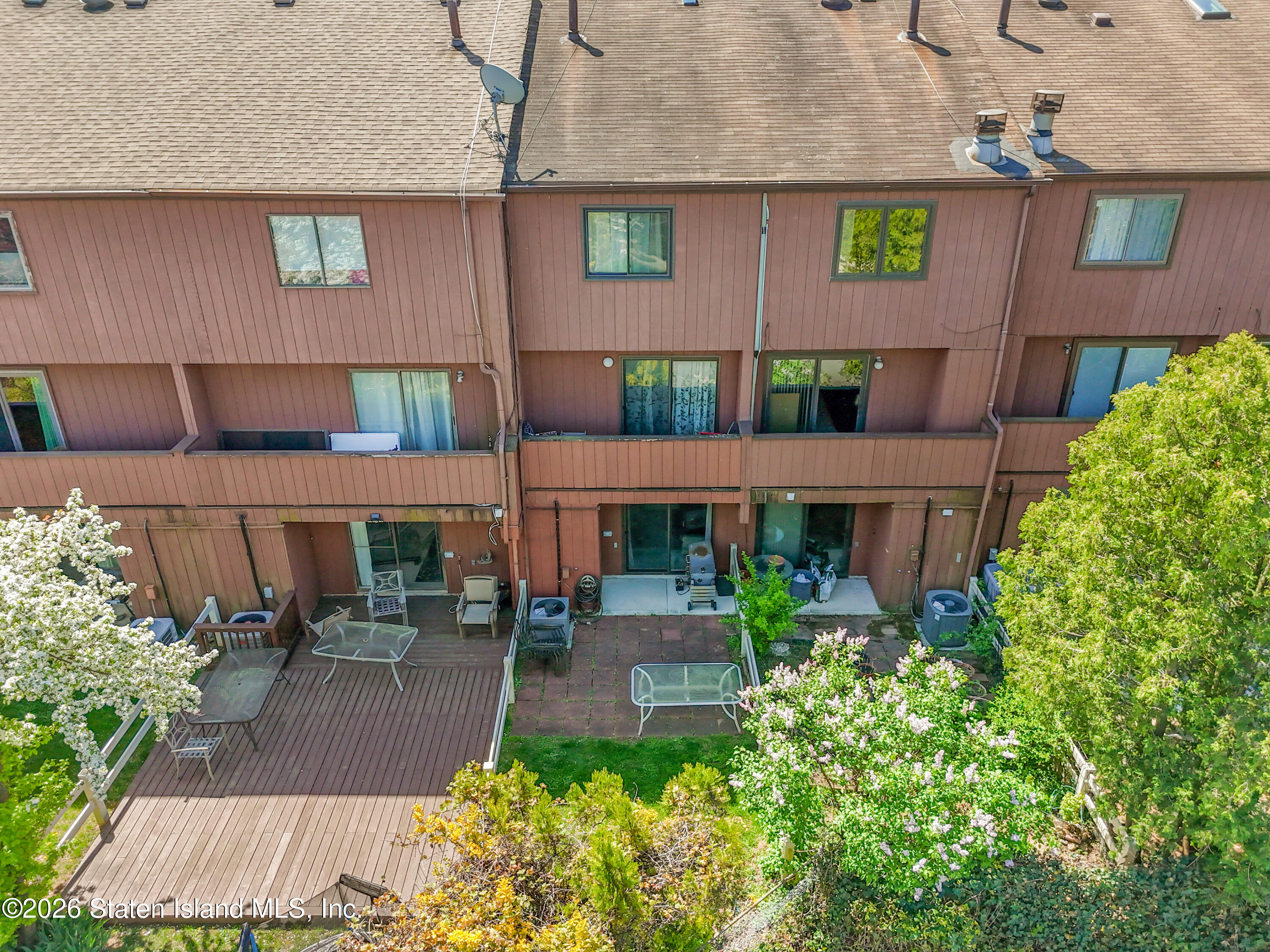 979 West Fingerboard Road Staten Island, NY 10304 - Photo 29 of 31 29
