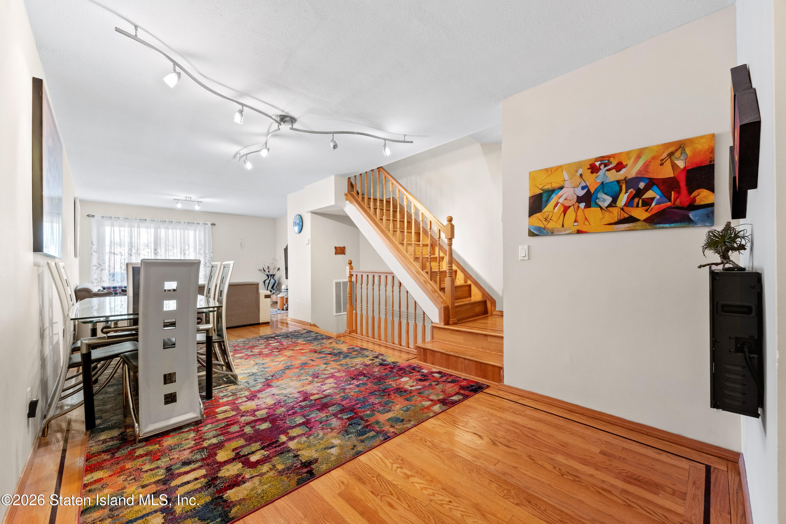 979 West Fingerboard Road Staten Island, NY 10304 - Photo 3 of 31 3