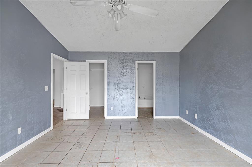1050 Longview Trail Griffin, GA 30223 - Photo 15 of 20 a view of an empty room