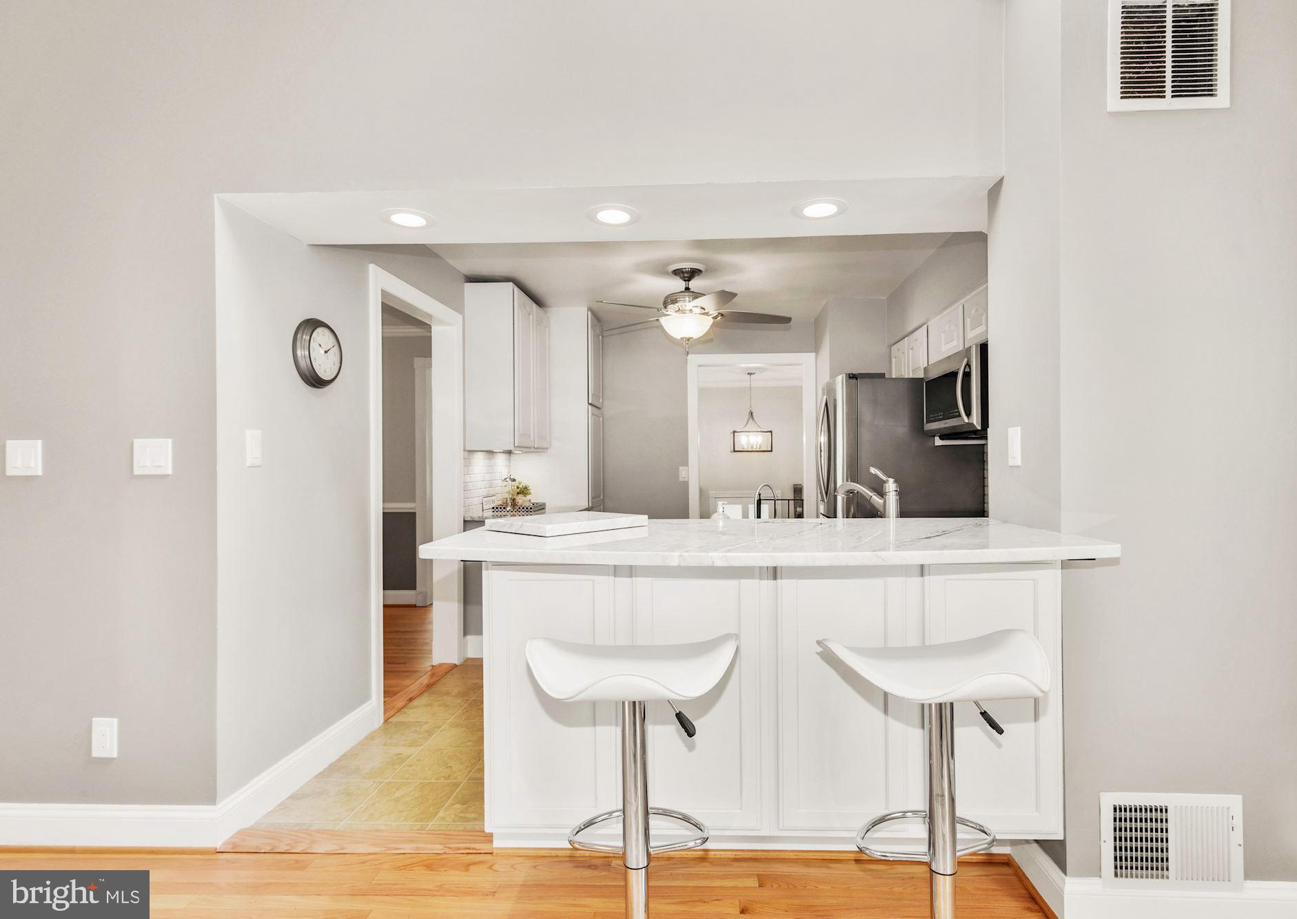 1005 Old Bay Ridge Road Annapolis, MD 21403 - Photo 14 of 56 A breakfast bar for two, to boot!