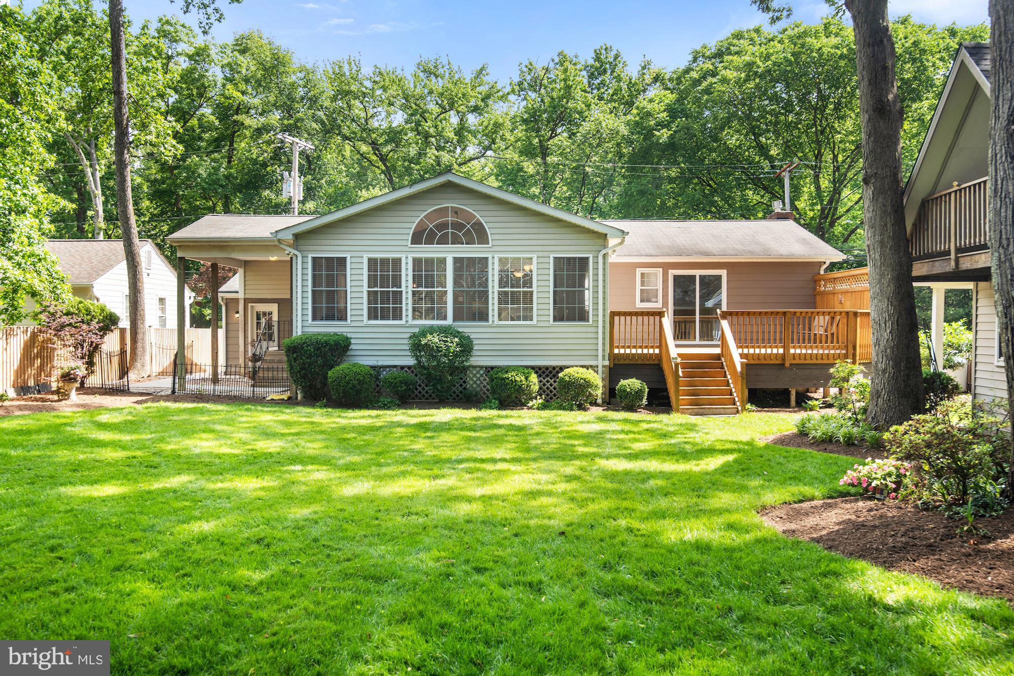 1005 Old Bay Ridge Road Annapolis, MD 21403 - Photo 39 of 56 This backyard was made for entertaining!