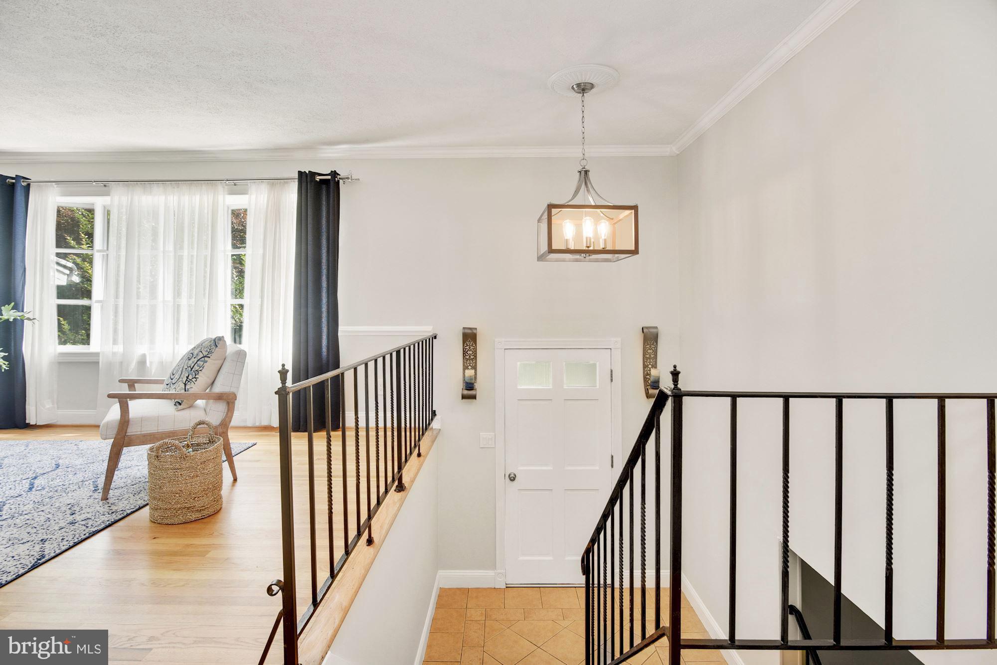 1005 Old Bay Ridge Road Annapolis, MD 21403 - Photo 5 of 56 Updated and tasteful light fixtures.