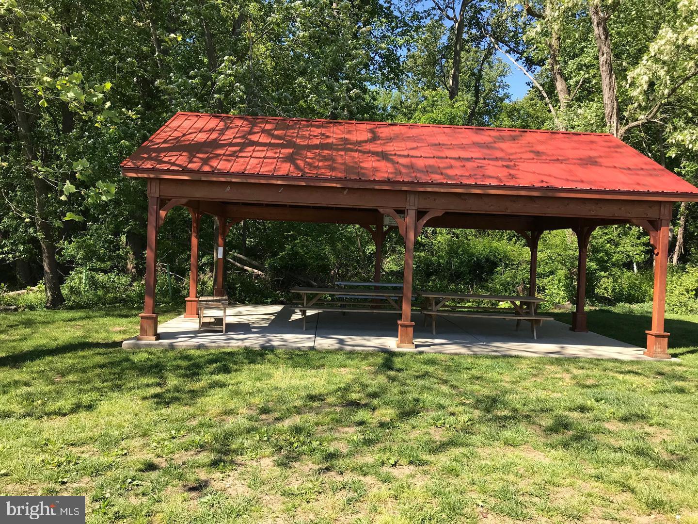 1005 Old Bay Ridge Road Annapolis, MD 21403 - Photo 47 of 56 Use the pavilion to escape the summer sun!