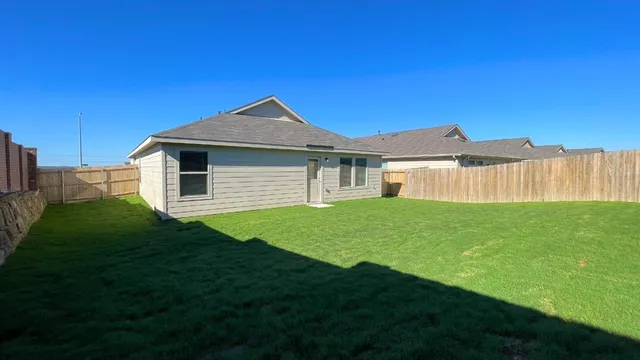 $2,075 | 6433 Becker Avenue, Fort Worth, TX 76123